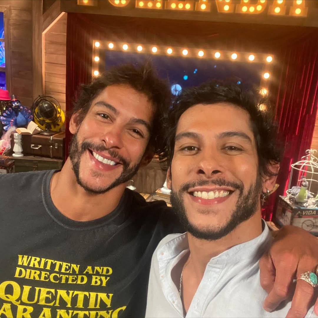 John Johny, irmão gêmeo de Shia Phoenix, estreia em plataforma +18 - Reprodução